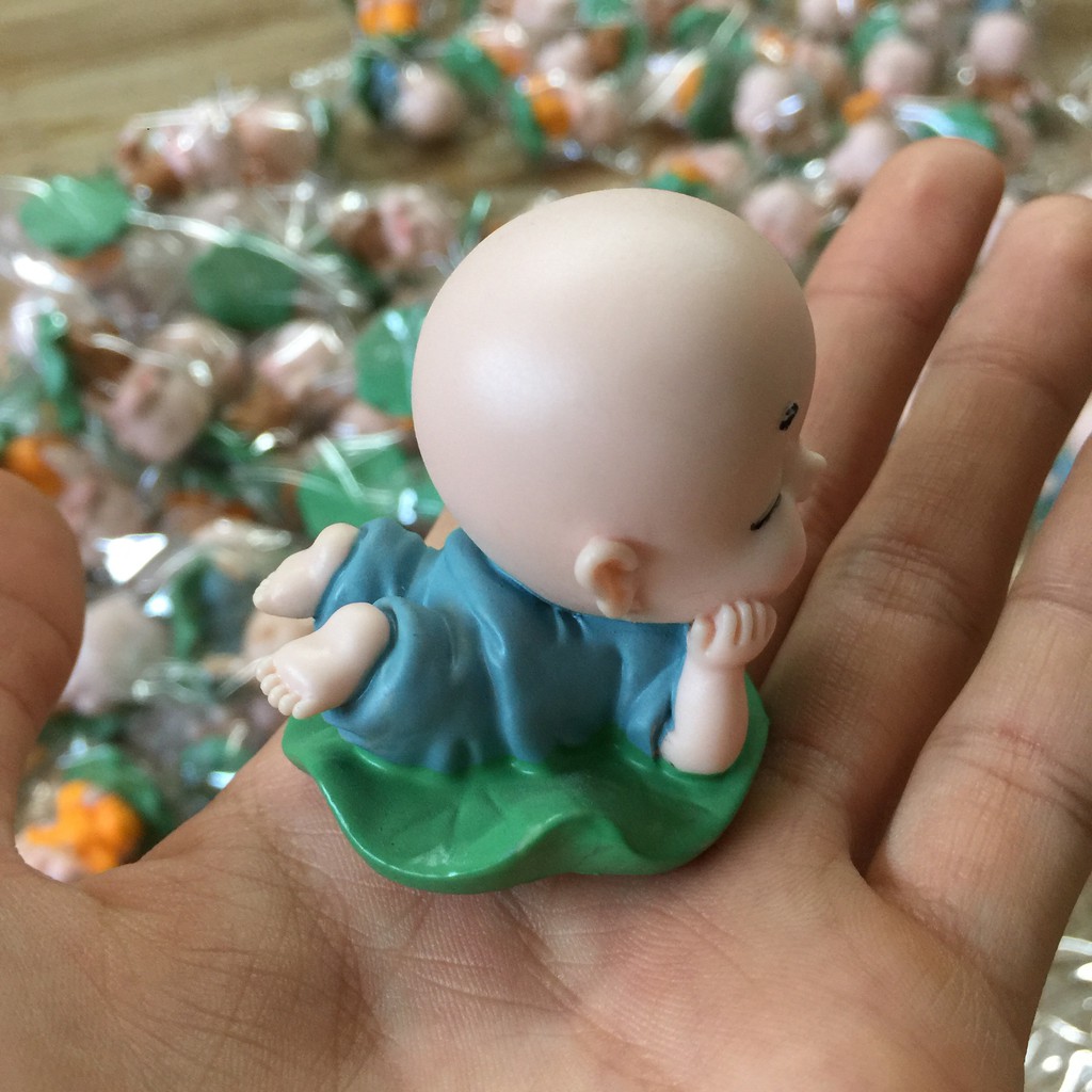 Bộ tượng chú tiểu ngồi trên lá sen thanh tịnh - Mẫu áo lam