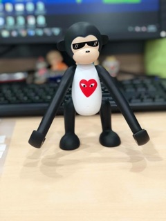 Khỉ con đỡ điện thoại Ipad 🐒🐒🐒