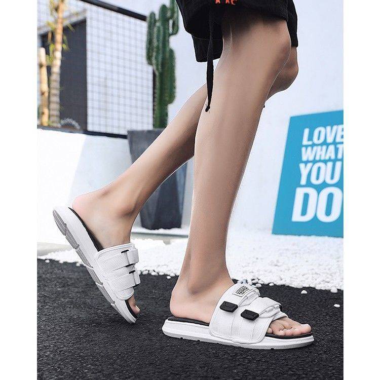 Dép đi biển đế mềm in hình Kaws thời trang mùa hè dành cho cặp đôi