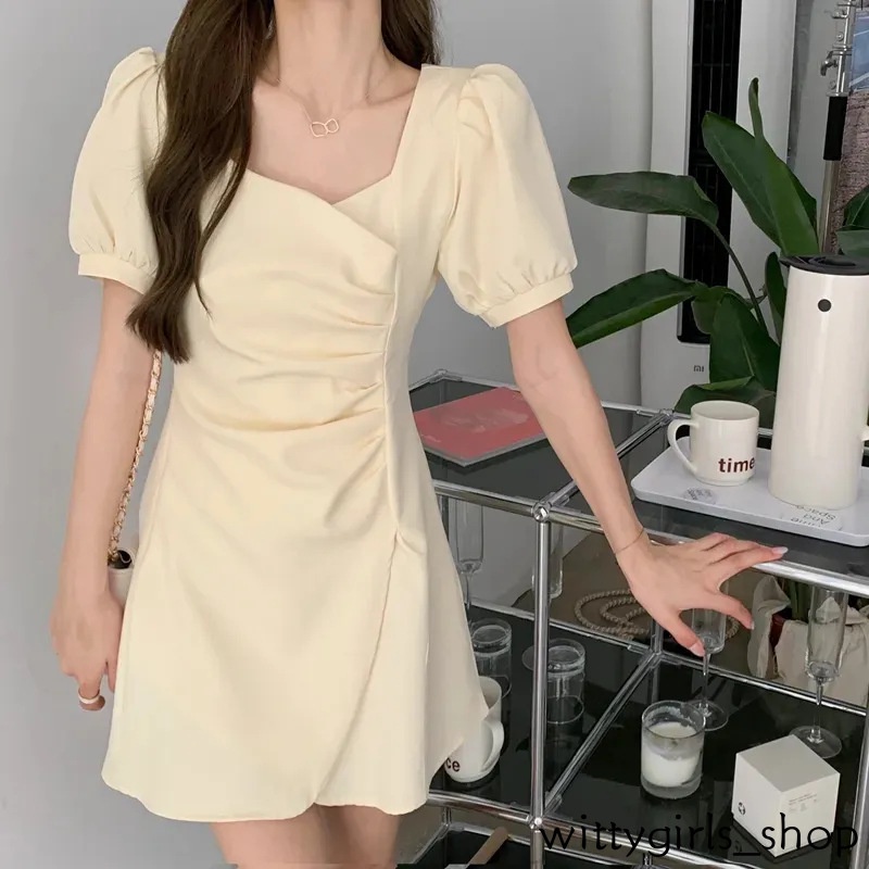 Wittygirls-đầm Xếp Ly Cổ Vuông Tay Phồng Không Đồng Đều Cho Nữ