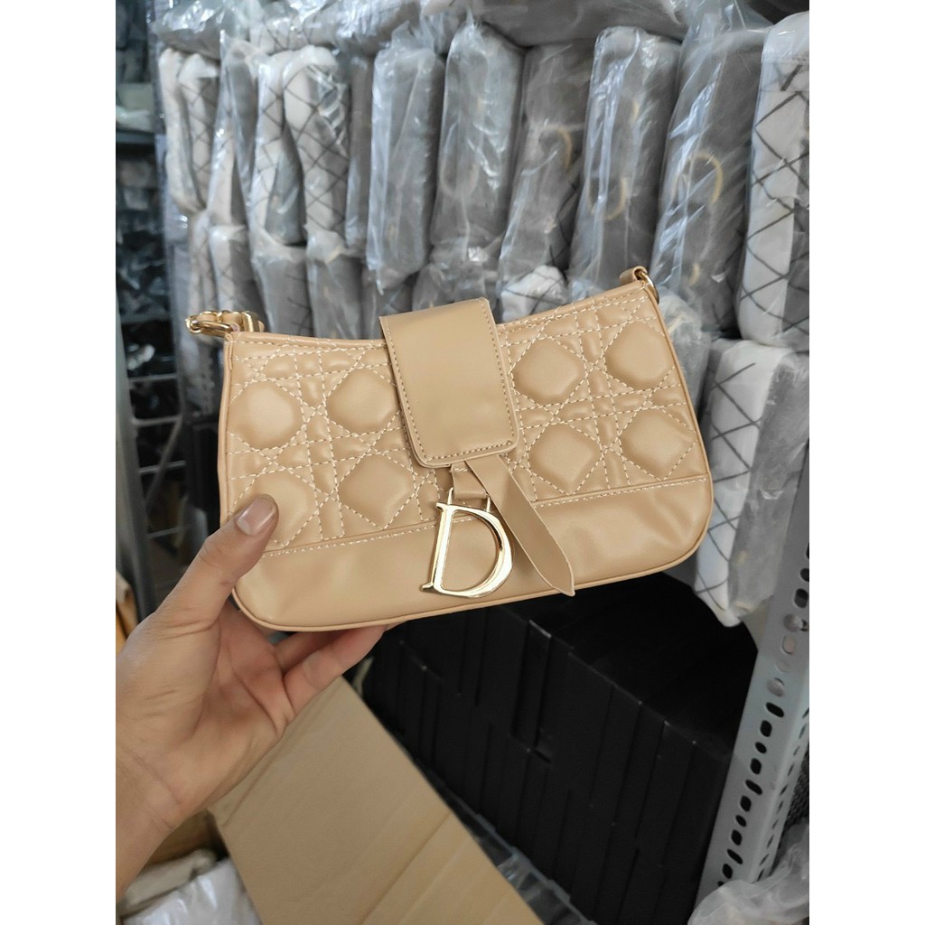 TÚI XÁCH DIOR KẸP NÁCH CHỮ D TRENDY THỜI TRANG