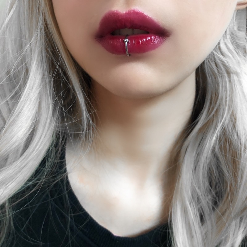 Kẹp Môi Không Cần Lỗ Bằng Thép Titan Chất Lượng Cao