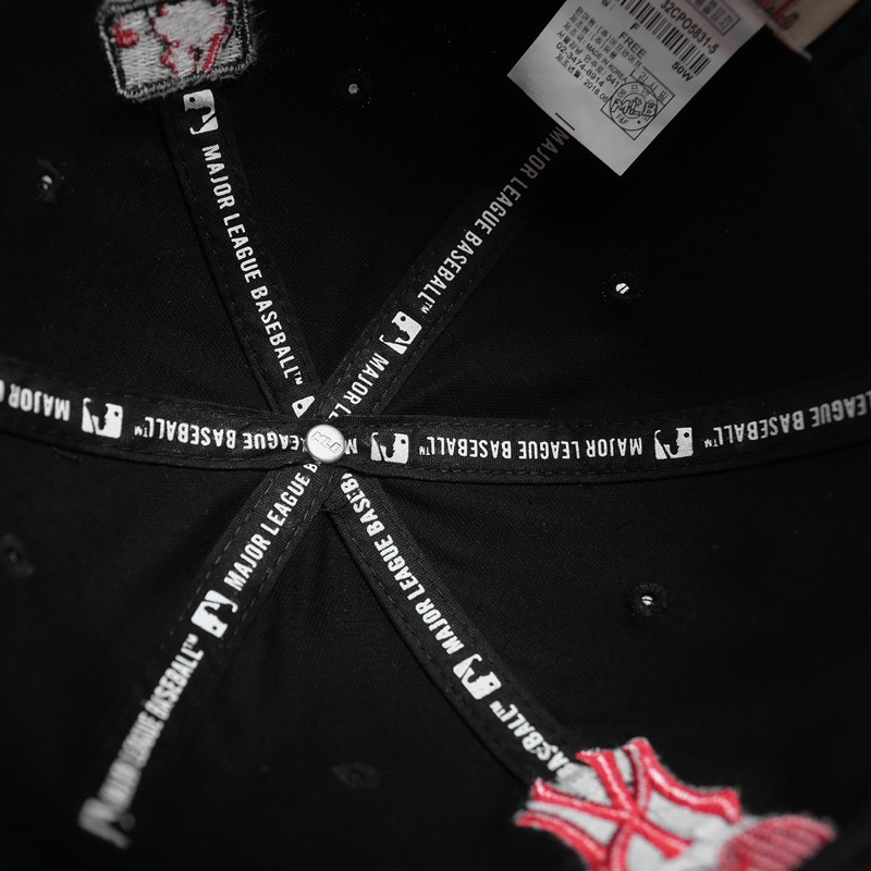 | SALE | Mũ Lưỡi Trai M L B Trái Tim Heart