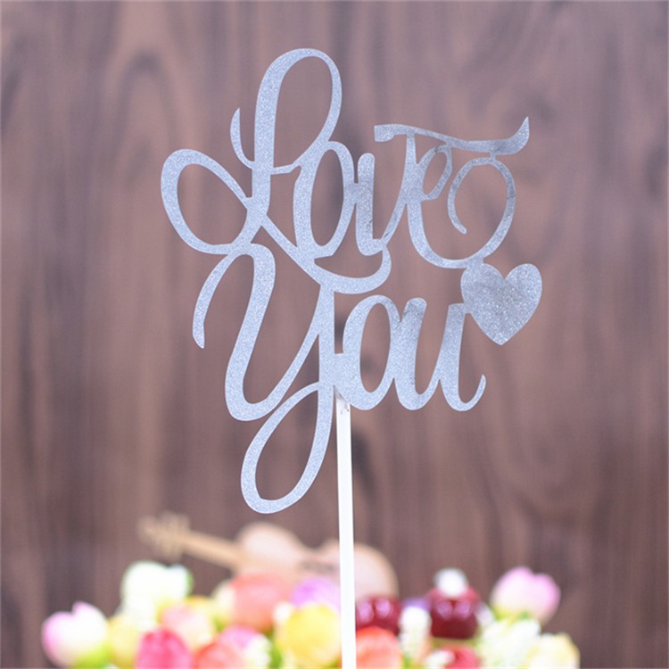Set 10 Que Cắm Trang Trí Bánh Kem Hình Trái Tim Chữ love you