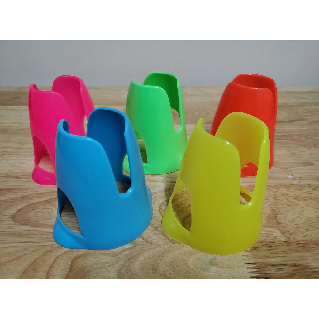 Đế để bình nước cho hamster