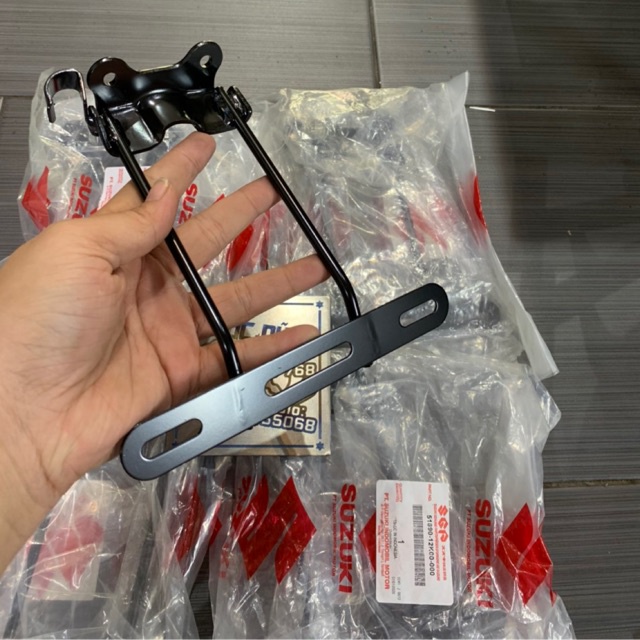 Bát bảng tên Raider Fi Satria gắn như zin hàng sơn tỉnh điện 3 lớp