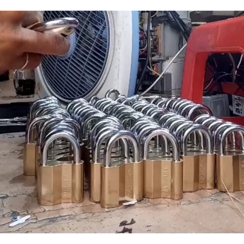 Combo 3 ổ khóa việt tiệp dùng chung 1 chìa ( loại 5 phân , khóa giữ chìa , gồm 3 chìa sơ cua )