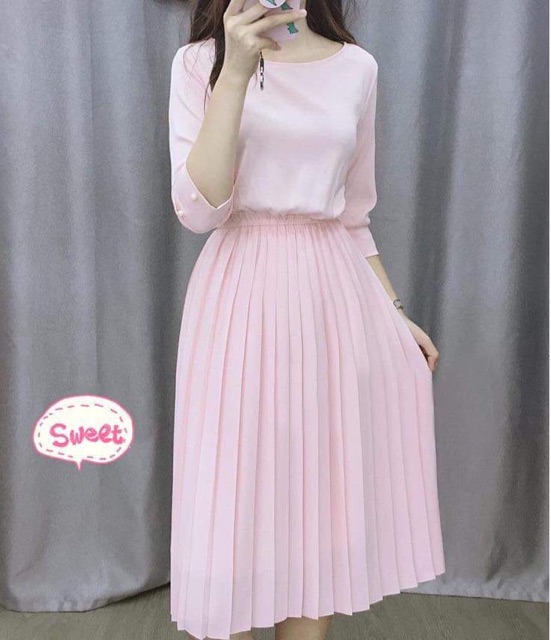 Váy thiết kế xếp li siêu đẹp