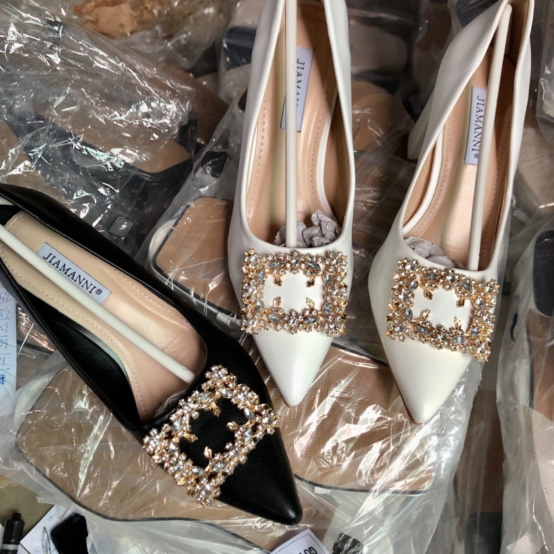 Giày cao gót bít mũi nhọn gót vuông 8 phân mũi hiệu đá vuông hoa liti siêu sang K30