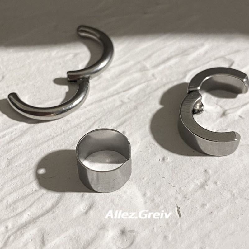 Khuyên Tai Kẹp Bằng Thép Titan Đơn Giản Cá Tính Dễ Phối Đồ Phong Cách punk unisex