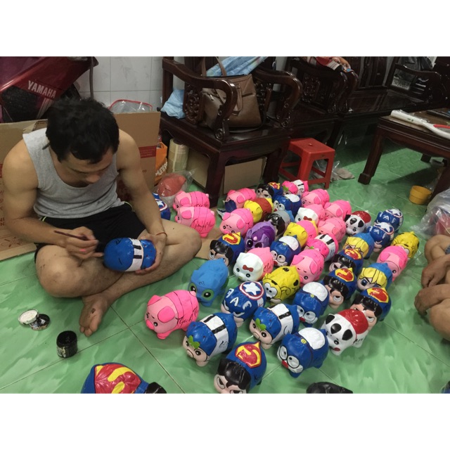 Yêu cầu viết tên lên heo đất