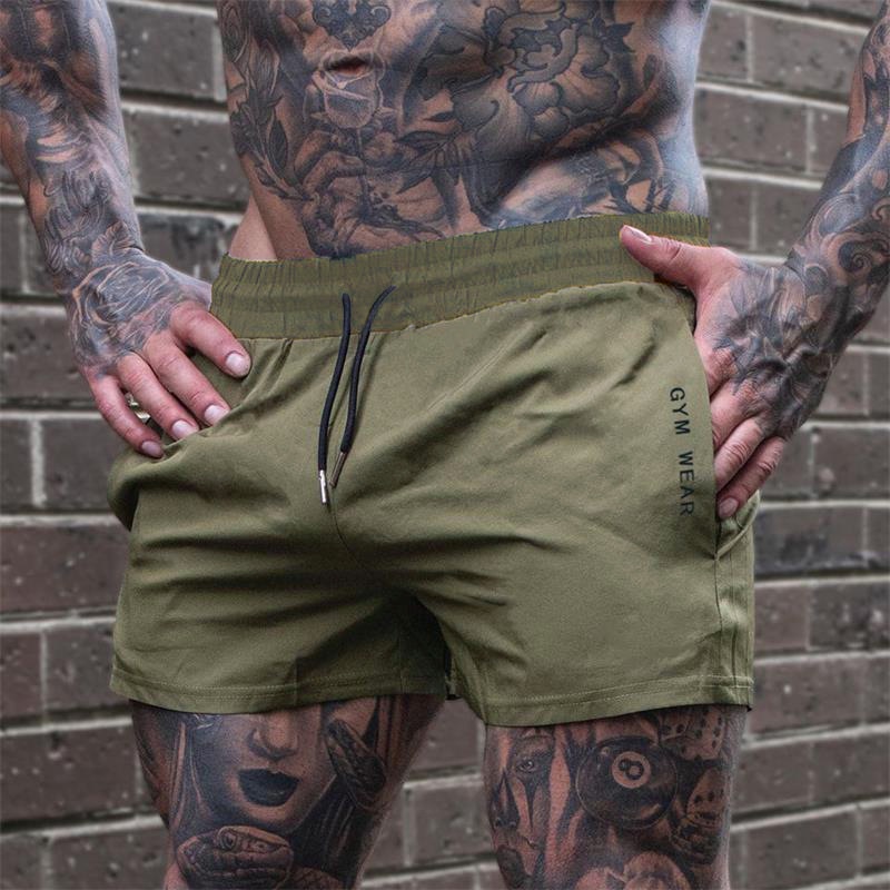 [ GYMEN ] Quần short thể thao nam  thoải mái đàn hồi cao chạy bộ tập thể dục quần bóng rổ mát mẻ vải cỡ lớn  ngoài trời   huấn luyện  hút mồ hôi