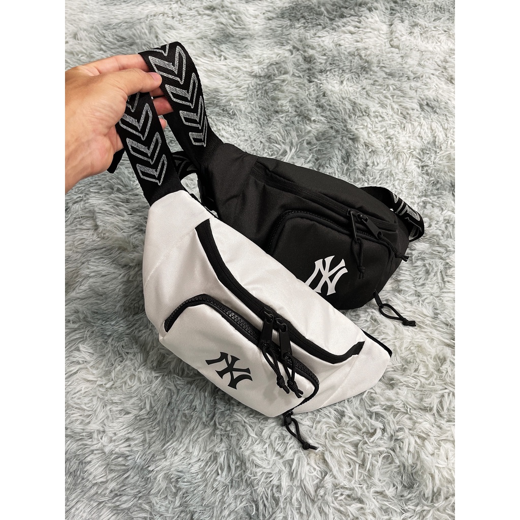 Túi Bao Tử NY Seamball Waist Bag Black &amp; White B222