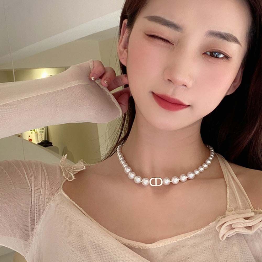 Bộ trang sức vòng đeo cổ họa tiết chữ DD thời trang sành điệu cho nữ