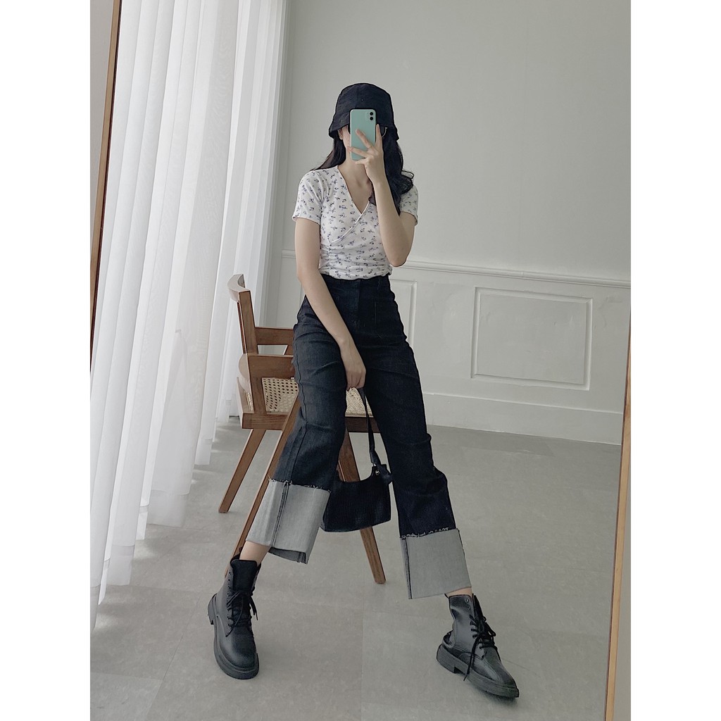 Áo crotop hoa nhí đắp tà thời trang GAGO ruched short sleeve crop top màu trắng GA3439