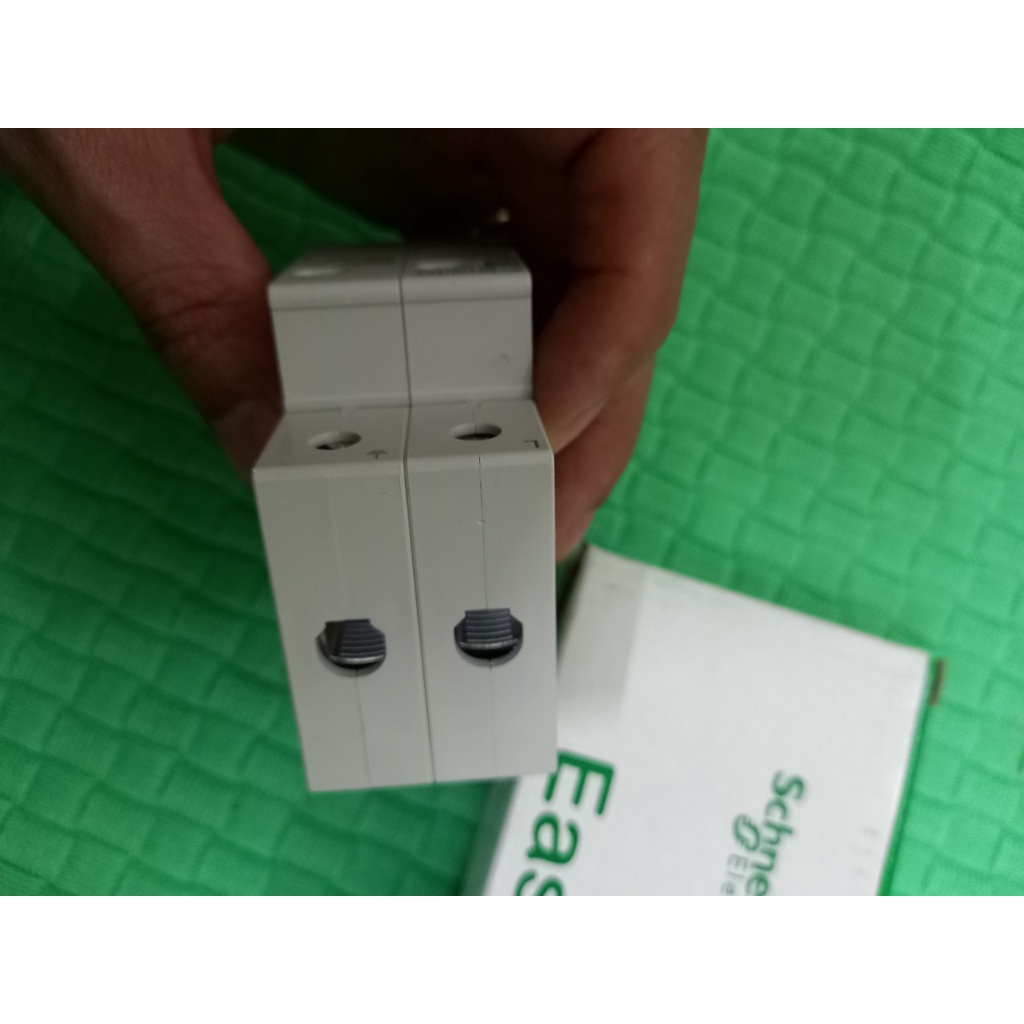 CẮT SÉT LAN TRUYỀN 1 PHA HÃNG PHÁP SCH