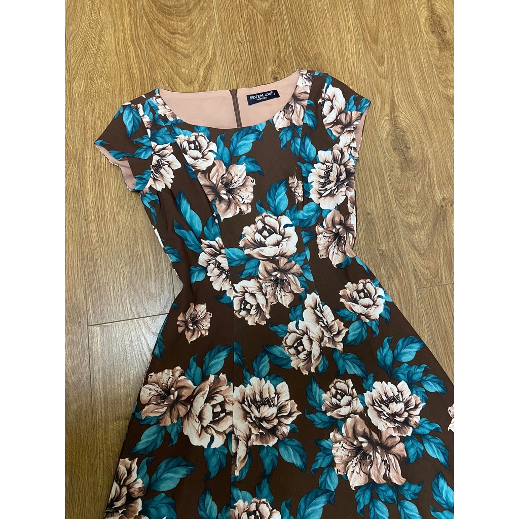 Váy seven am size S