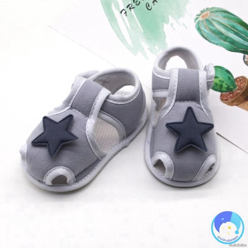 Giày sandal đế mềm chống trượt dành cho em bé