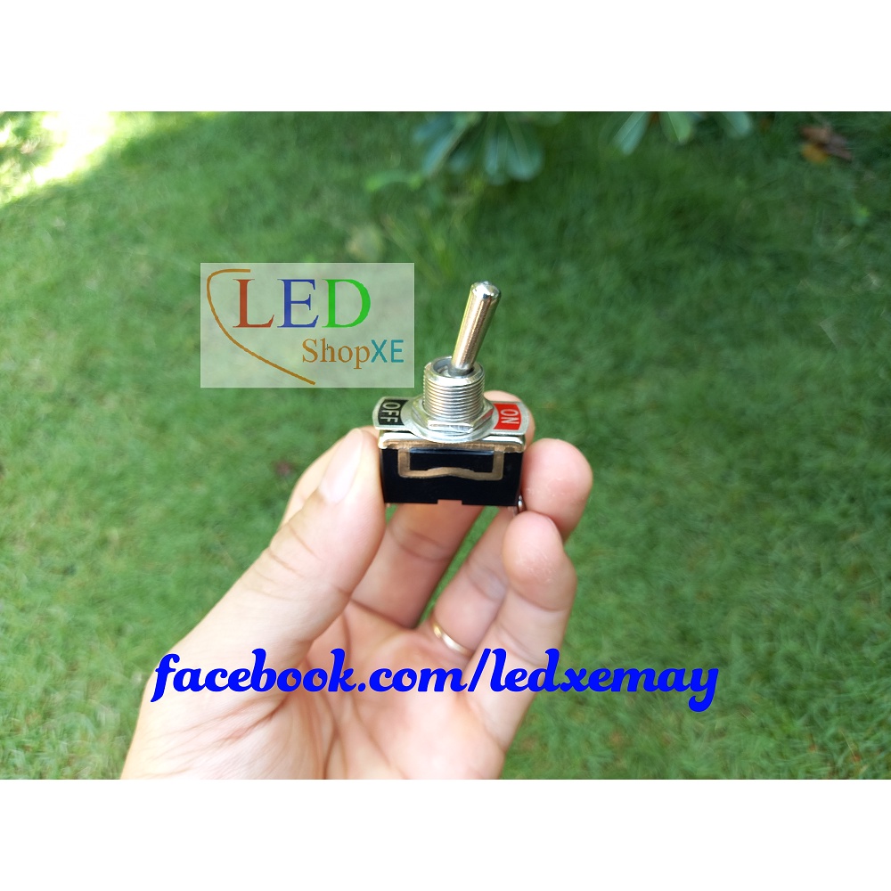 Công tắc gạt On/OFF 15A