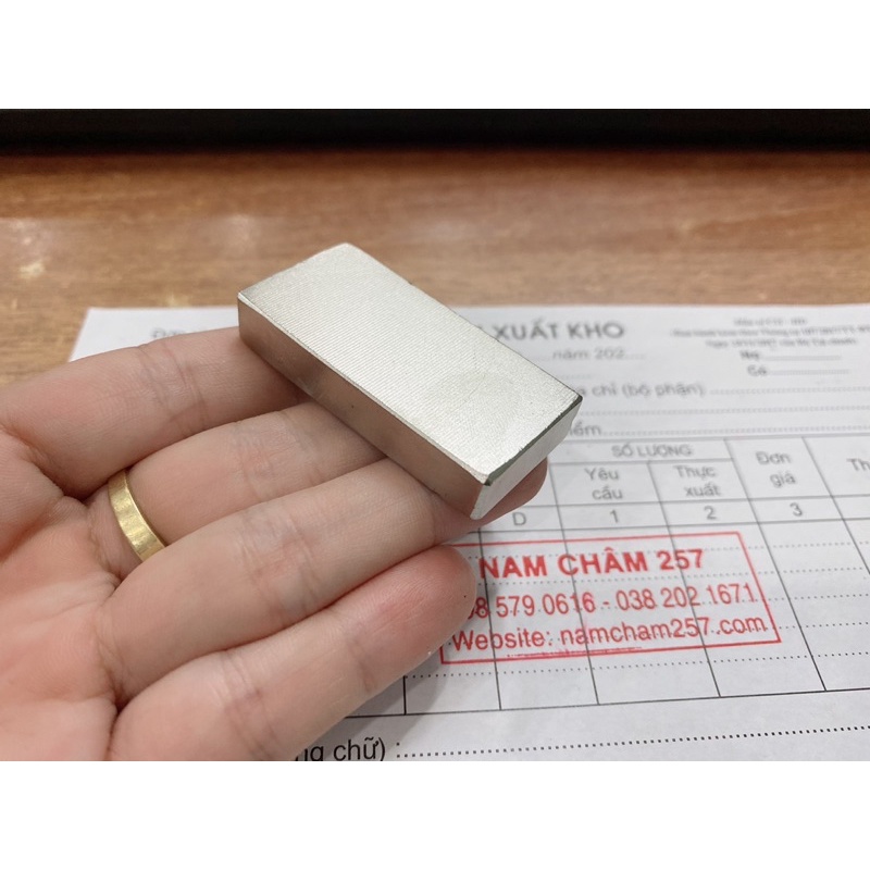 Nam châm đất hiếm 50x25x10mm, loại nam châm trắng đất hiếm lực hút siêu mạnh