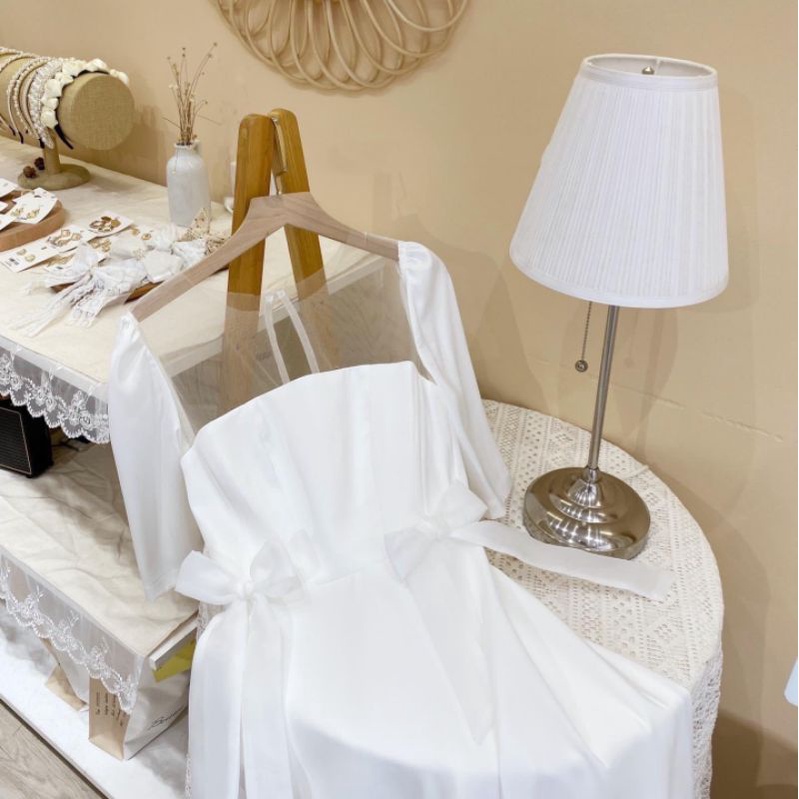 Đầm trắng xòe phối cổ lưới sang trọng Wendy Dress