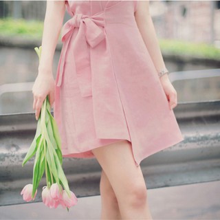 Váy hồng cánh sen