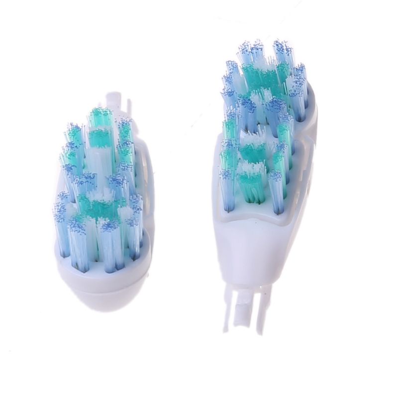 Set 4 Đầu Thay Thế Cho Bàn Chải Đánh Răng Oral B
