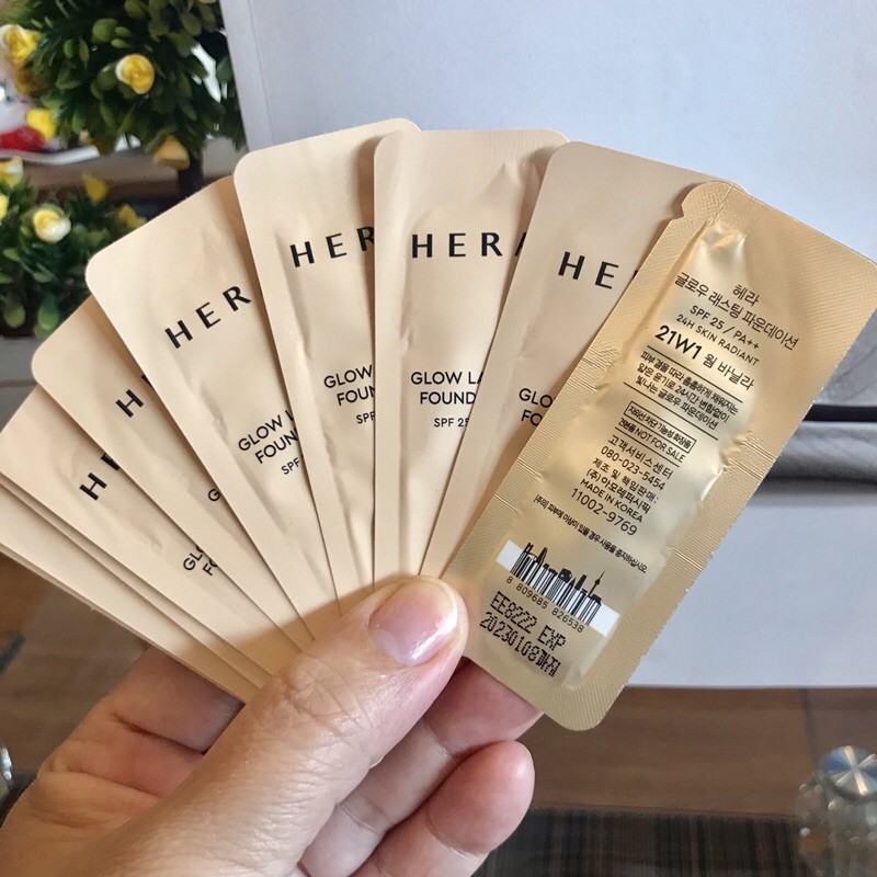 Set 10 goi Kem nền Hera Glow lasting foundation N.21 | BigBuy360 - bigbuy360.vn