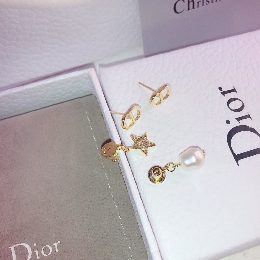 Khuyên Tai Tròn Bằng Thép Titan In Logo Dior Thời Trang Cho Nữ
