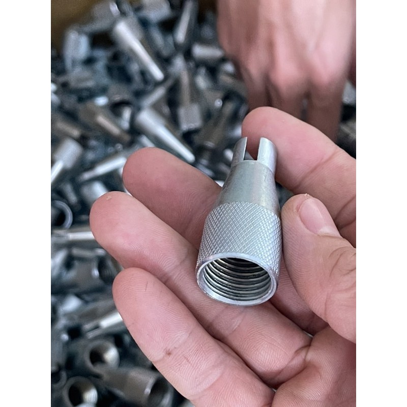 Đầu chụp máy mài răng heo ,đầu chụp bảo vệ nắp máy mài răng nanh cho heo