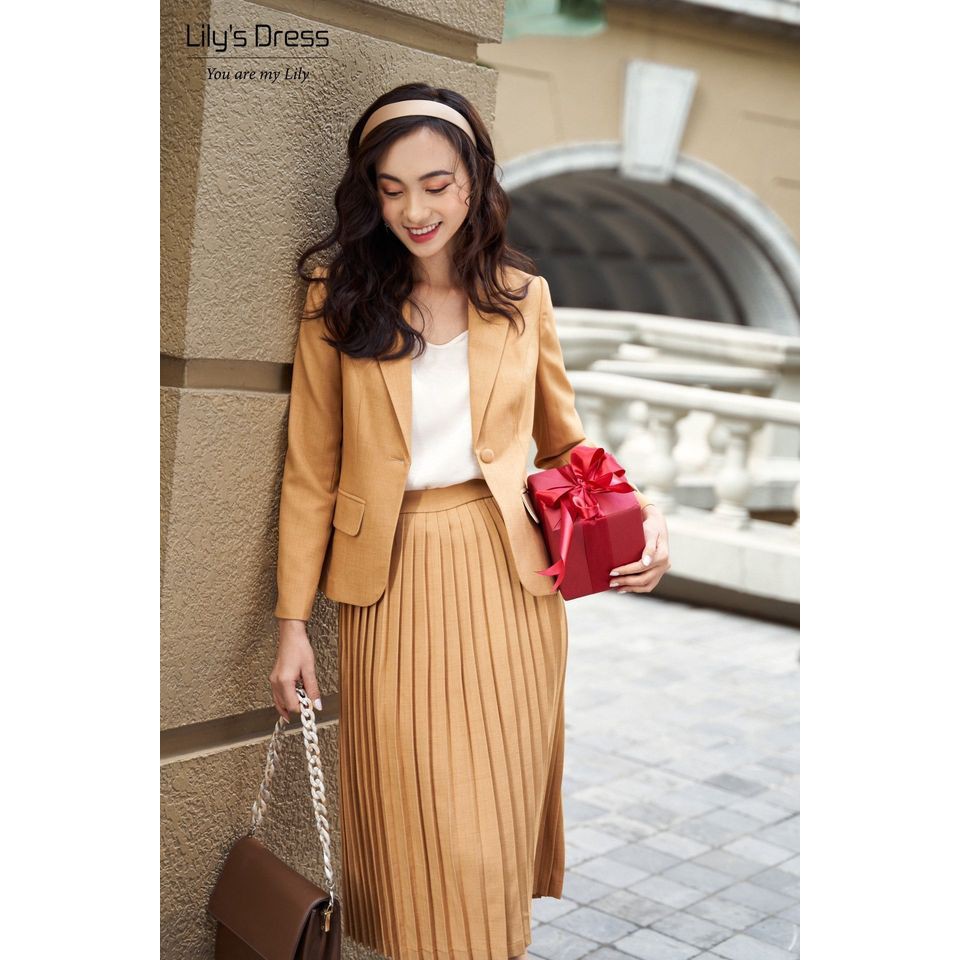 Set Blazer Cam 1 cúc dáng lỡ + chân váy xếp li by Lilie | BigBuy360 - bigbuy360.vn