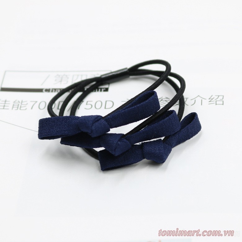 Cột tóc thắt nơ