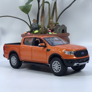 Mô hình xe kim loại Ford Ranger mẫu xe mệnh danh Vua bán tải tại Việt Nam