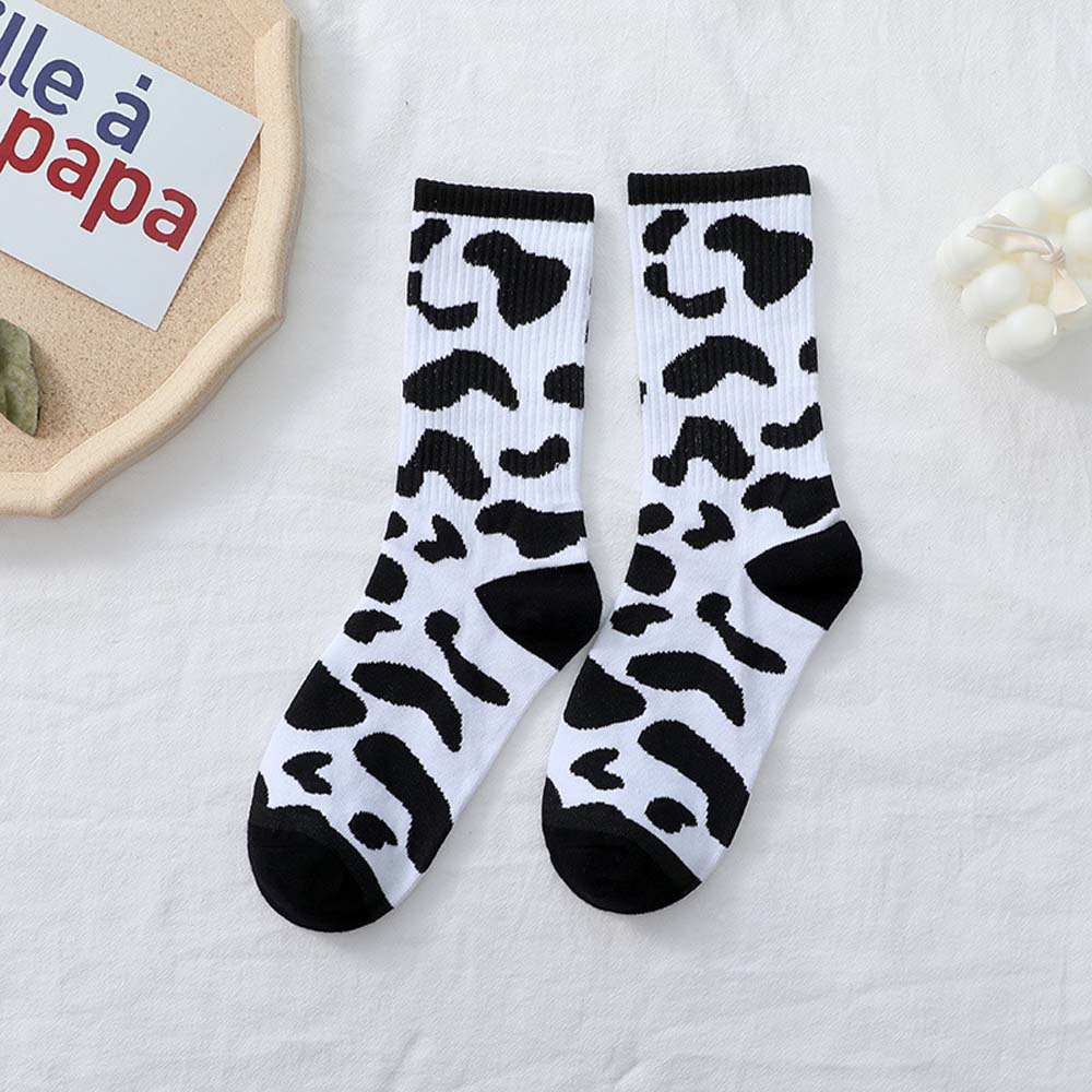 Đôi tất thoáng khí họa tiết da báo sành điệu cho nữ