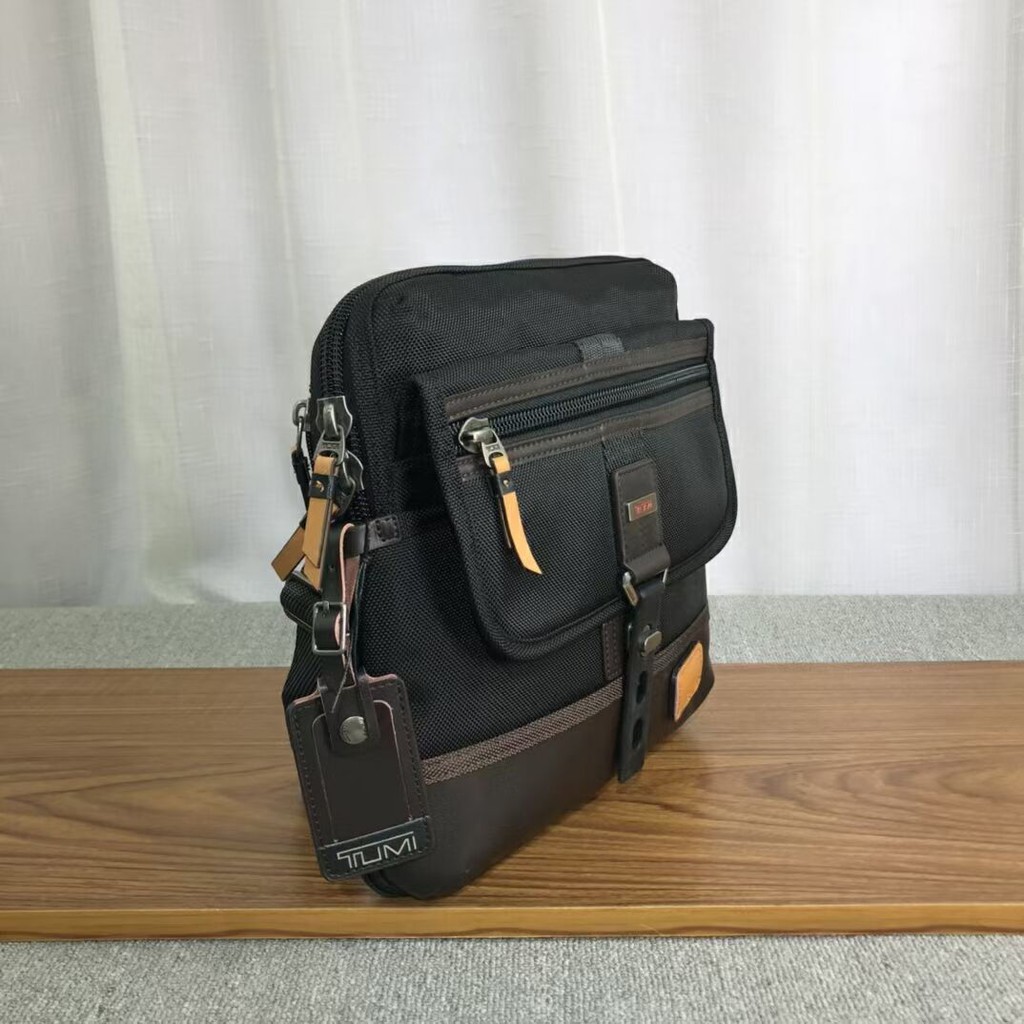 Tumi222304 Túi Địu