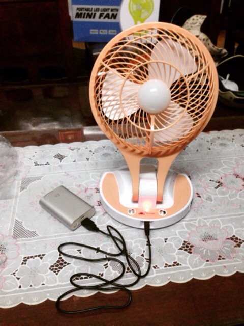 Quạt sạc -đèn LED sạc loại lớn