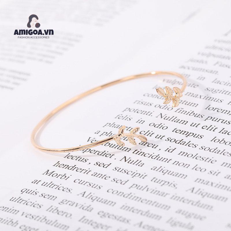 Vòng Tay Mở Hình Chiếc Lá Dành Cho Nữ