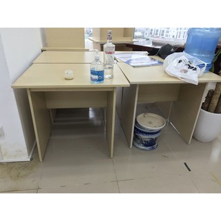 Bàn làm việc