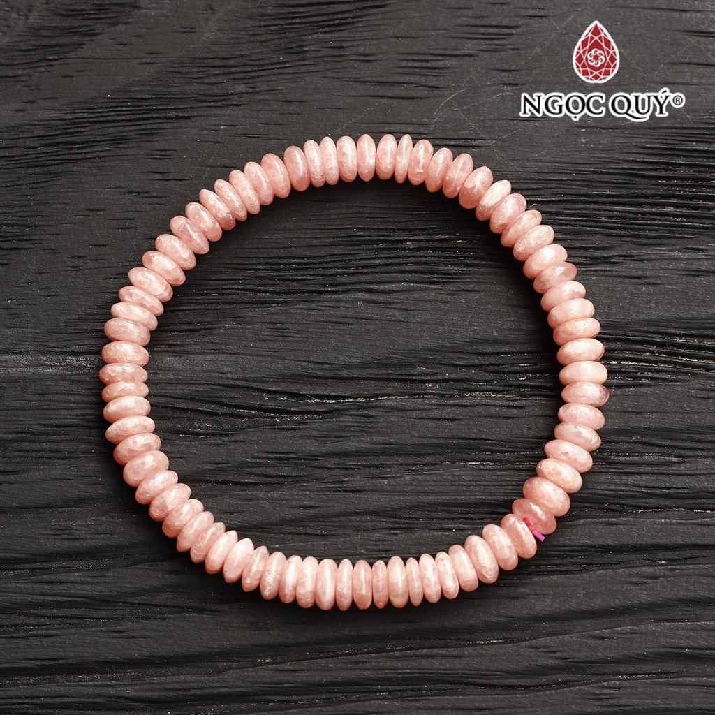 Vòng tay đào hoa bánh xe - Ngọc Quý