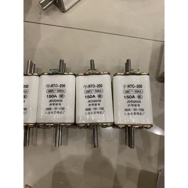 Cầu chì sập 50A ,63A, 80A trong điện công nghiệp