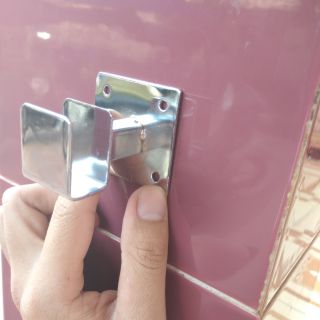 Cốc đóng tường đỡ thanh inox treo tay bi móc quần áo