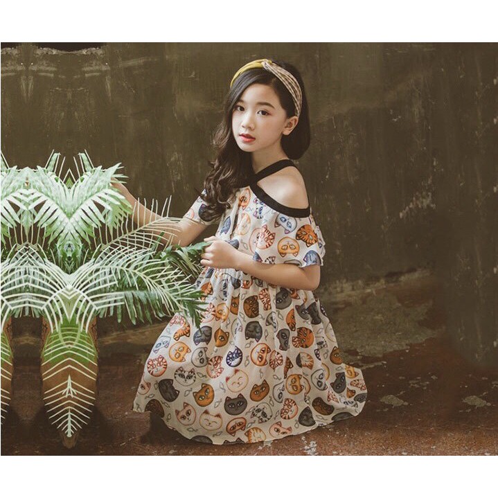 Váy xòe trễ vai họa tiết mèo xinh xắn, chất vải cái Hàn cho bé gái Kiddysun V21