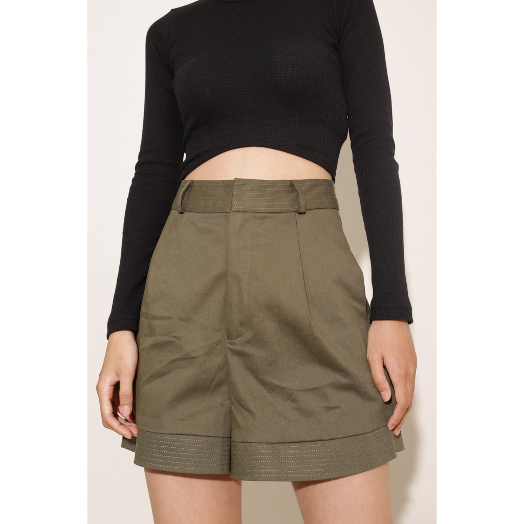 Quần short nữ dáng suông thời trang GAGO high waist plain short màu xanh rêu GO3222