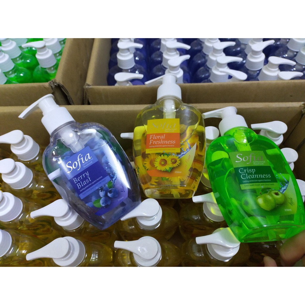 Nước Rửa Tay Sofia 250ml Diệt Khuẩn Chống Khô Tay