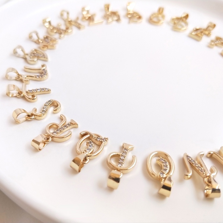 Mặt Dây Chuyền Hình Chữ Cái Mạ Vàng 14k Đính Đá Zircon Sang Trọng