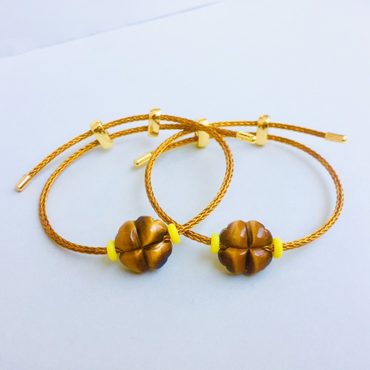 Vòng tay cỏ bốn lá mắt hổ nâu vàng mix dây cước kim loại, Vòng tay dây cước cỏ bốn lá đá mắt hổ-Minh Tâm Jewelry