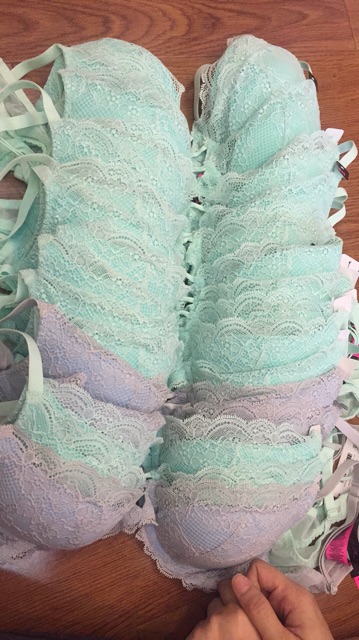 Áo lót lasenza auth