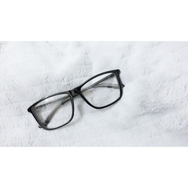 Kính mắt V | BigBuy360 - bigbuy360.vn