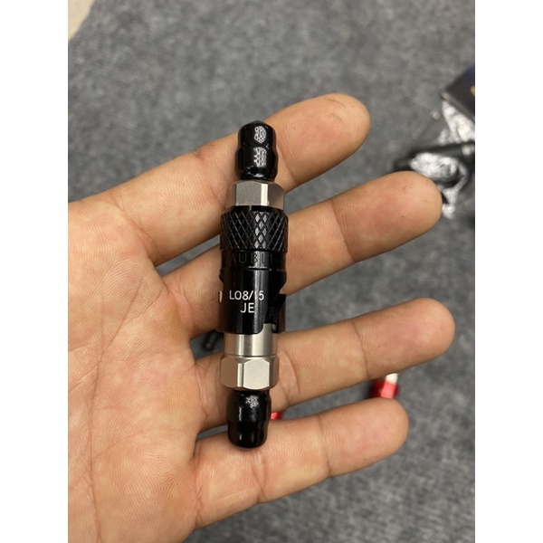 Ngắt dầu staubli