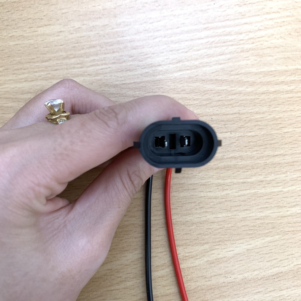 1 Cái giắc  cắm đèn ô tô Chân H11, 9006...